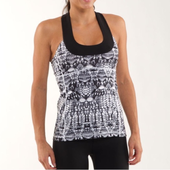 Lululemon Scoop Neck Tank White Black Glacier Lace / Black 22528 - Picture 1 of 16